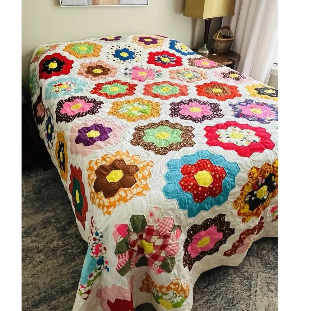 Vintage handmade Quilt Grandmother's Flower Garden 50s 60s 70s fabrics 102 x 88